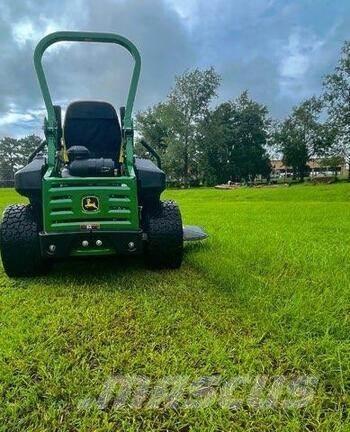 John Deere Z920M Zero turn mowers