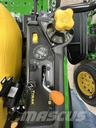 John Deere Z920M Zero turn mowers