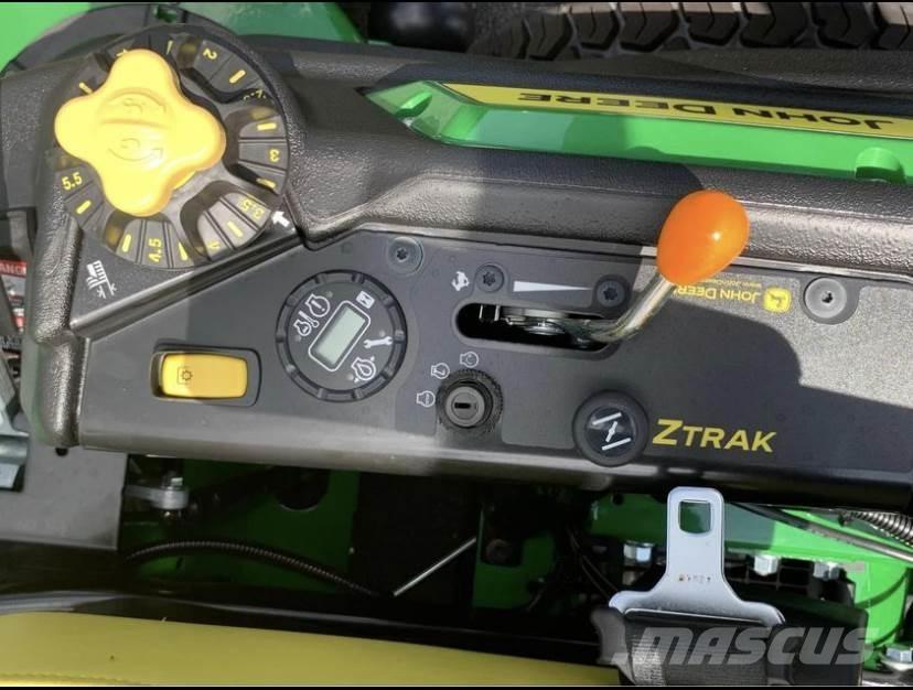 John Deere Z930M Zero turn mowers