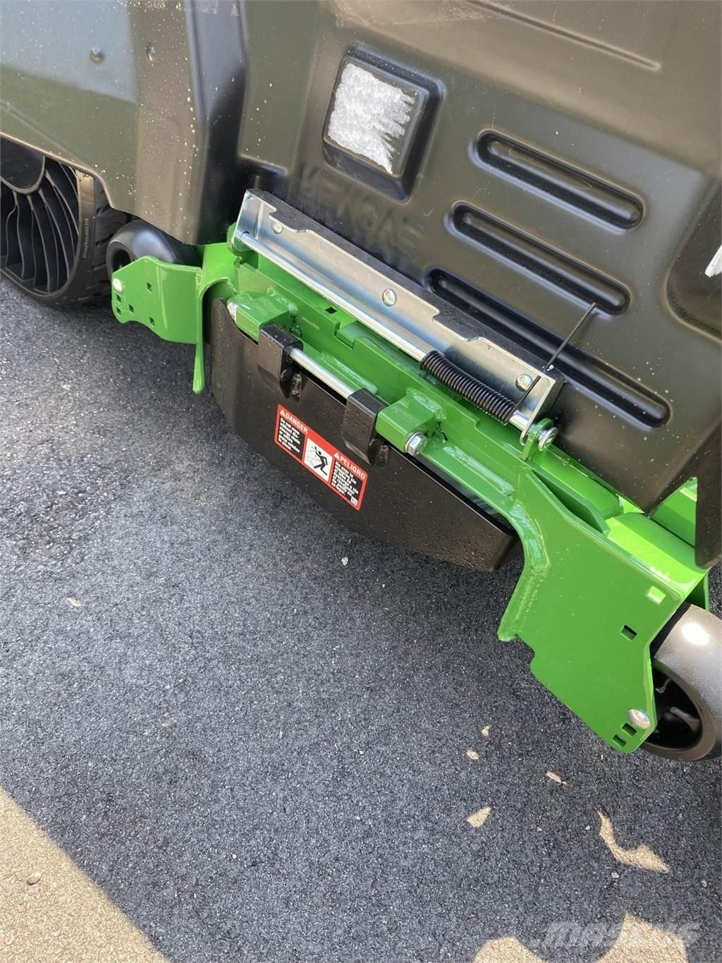 John Deere Z950M Zero turn mowers