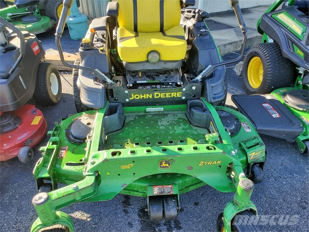 John Deere Z950R Zero turn mowers