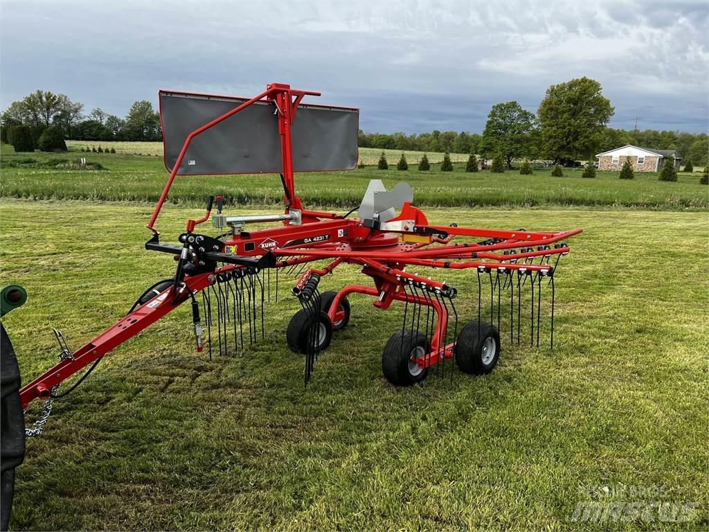 Kuhn GA4231T Rakes and tedders