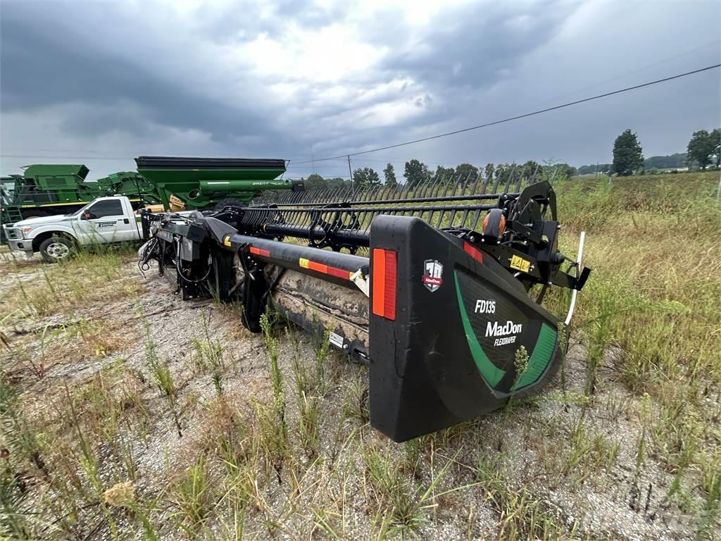 MacDon FD135 Combine harvester spares & accessories