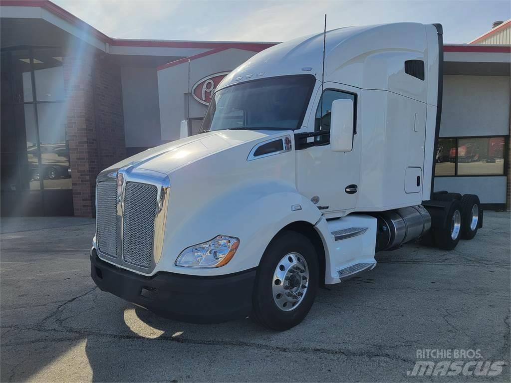 Kenworth T680 Truck Tractor Units