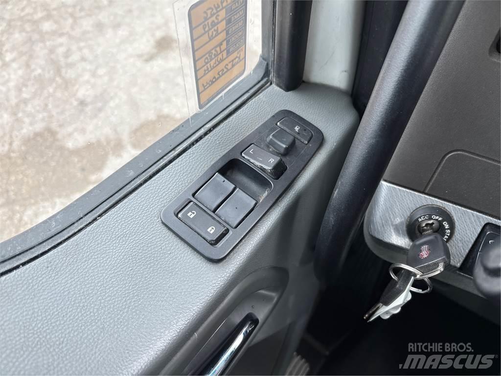 Kenworth T680 Truck Tractor Units
