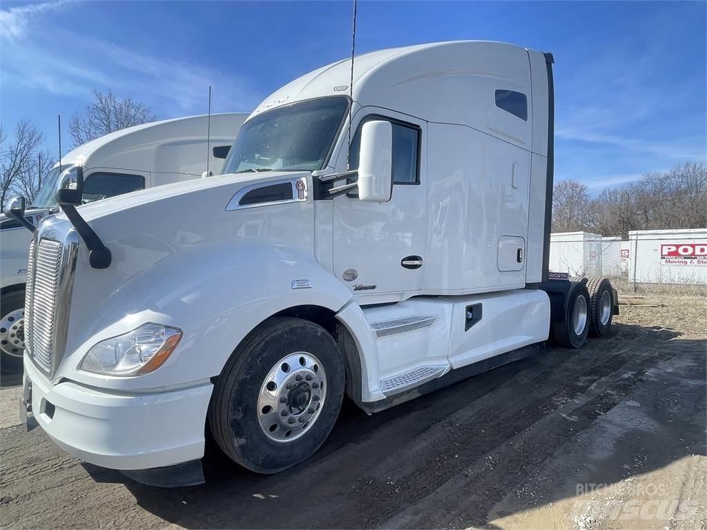 Kenworth T680 Truck Tractor Units