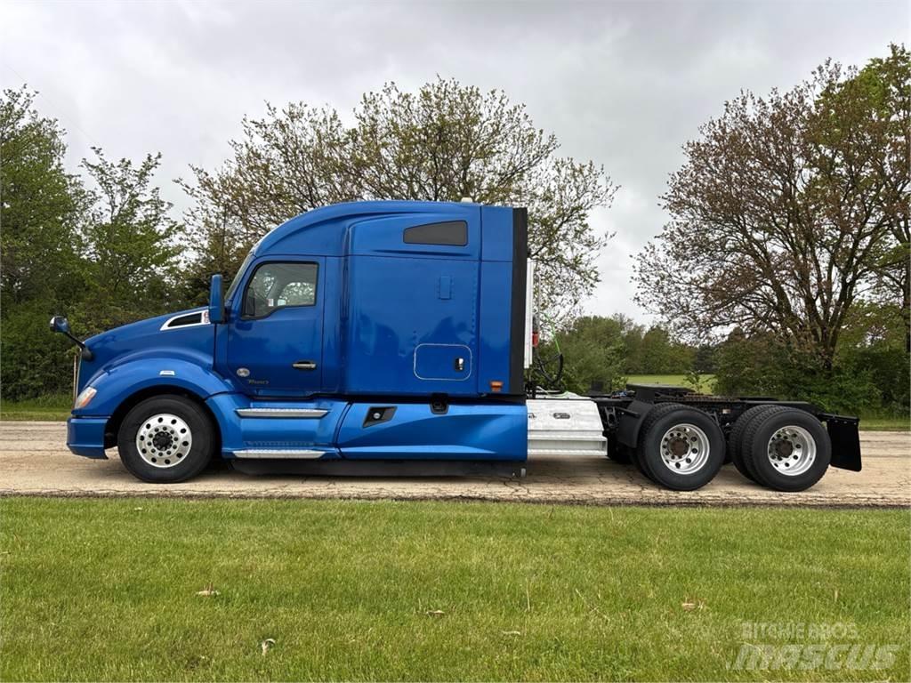 Kenworth T680 Truck Tractor Units