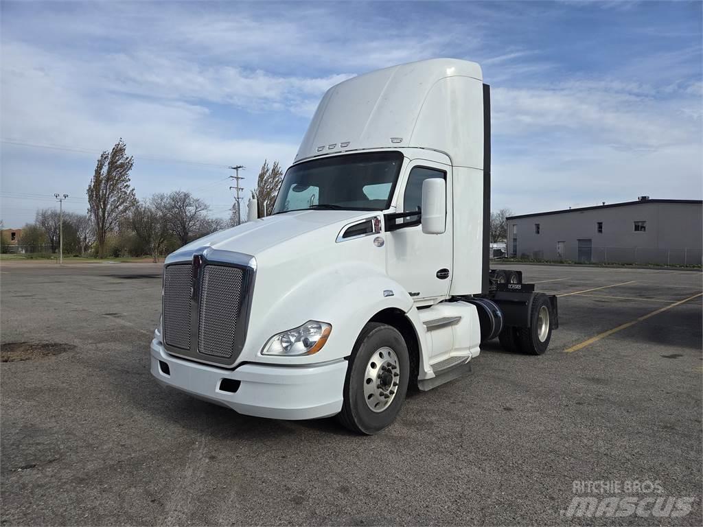 Kenworth T680 Truck Tractor Units