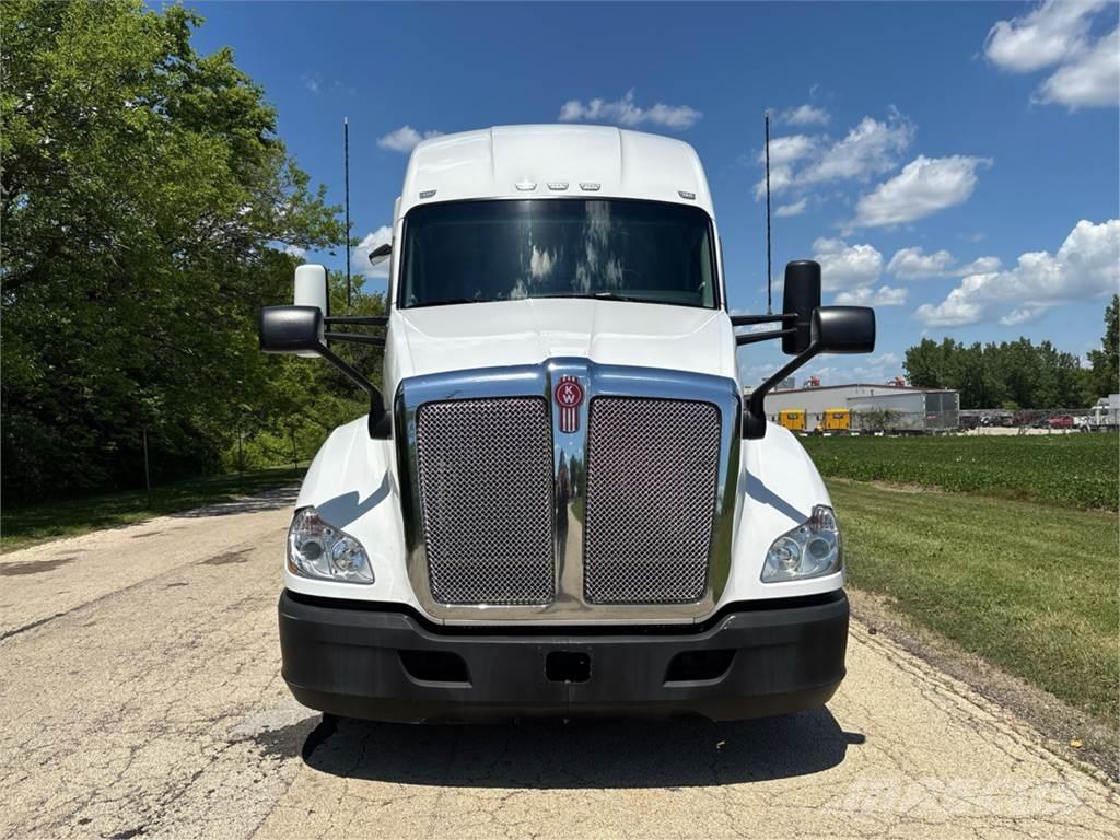 Kenworth T680 Truck Tractor Units