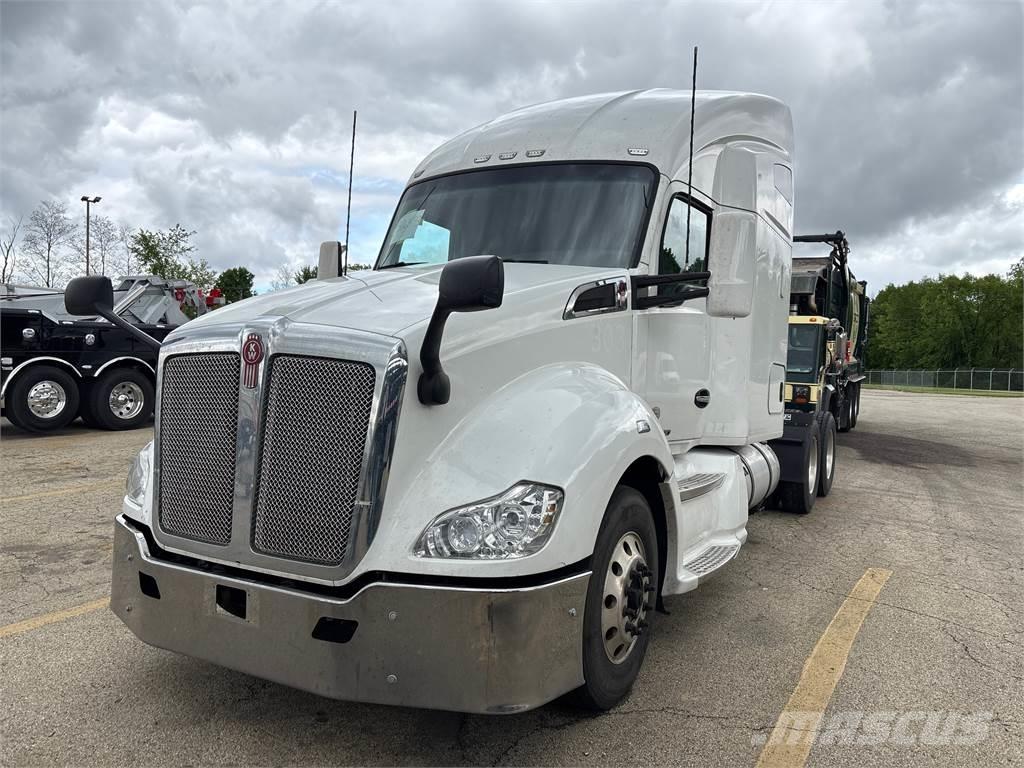 Kenworth T680 Truck Tractor Units