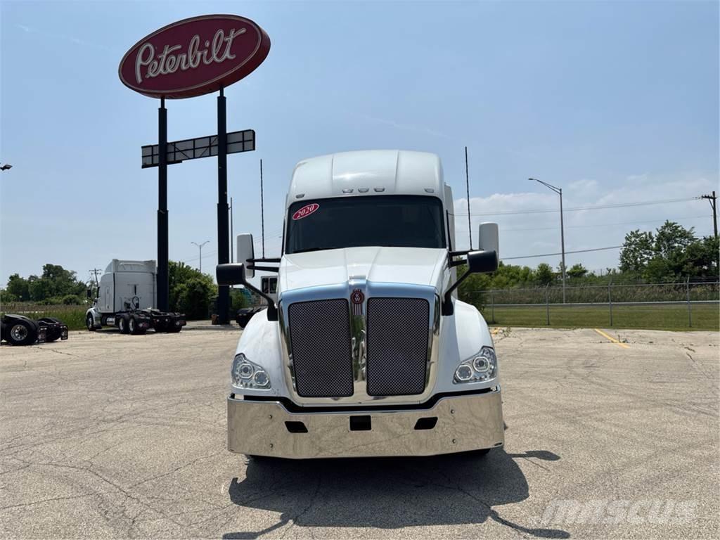 Kenworth T680 Truck Tractor Units
