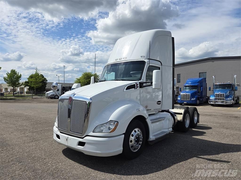 Kenworth T680 Truck Tractor Units