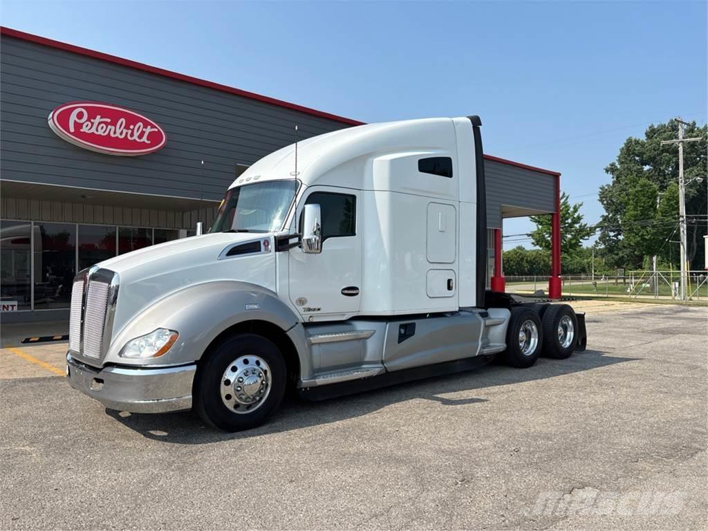Kenworth T680 Truck Tractor Units
