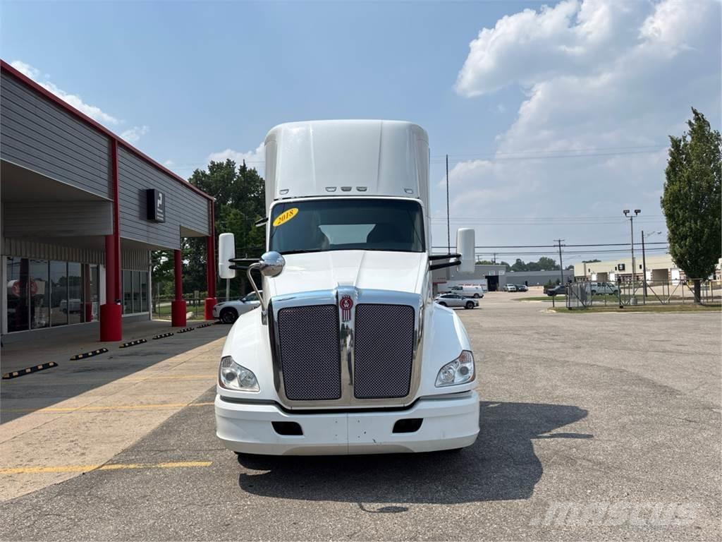 Kenworth T680 Truck Tractor Units