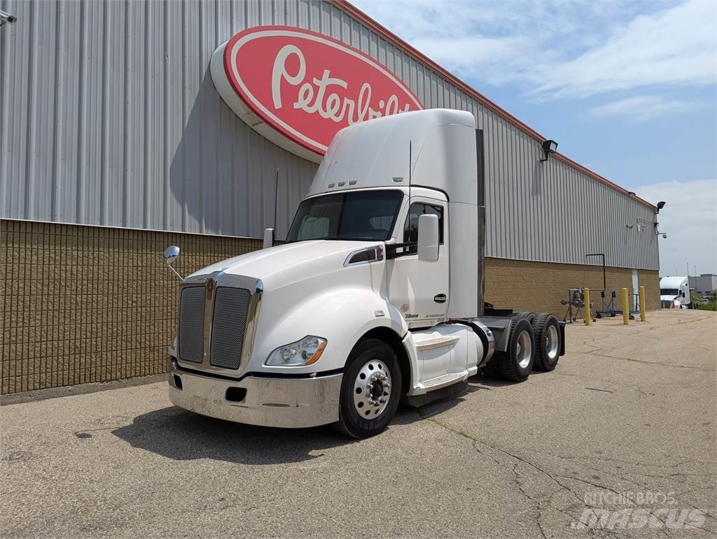 Kenworth T680 Truck Tractor Units