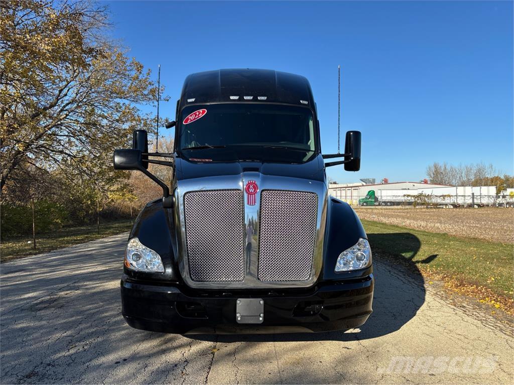 Kenworth T680 Truck Tractor Units