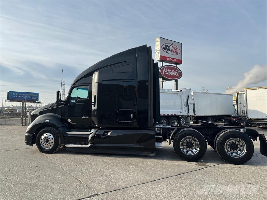 Kenworth T680 Truck Tractor Units