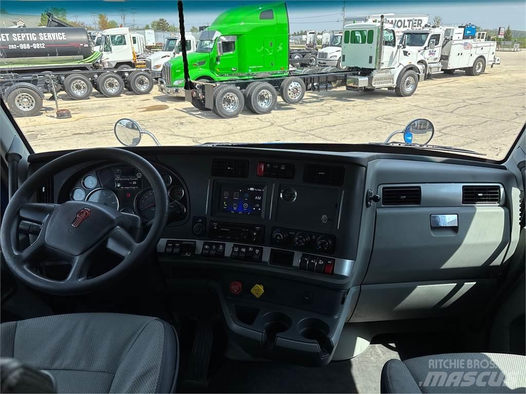 Kenworth T880 Truck Tractor Units