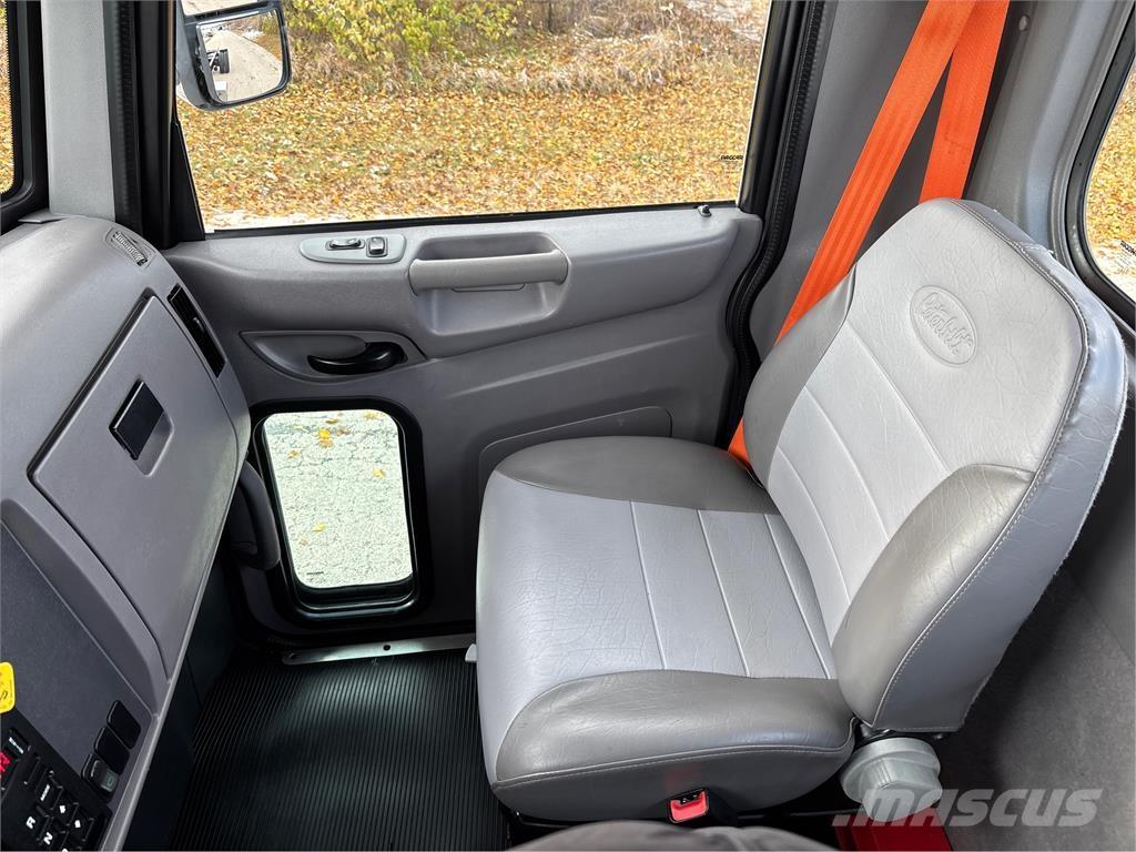 Peterbilt 337 Other trucks