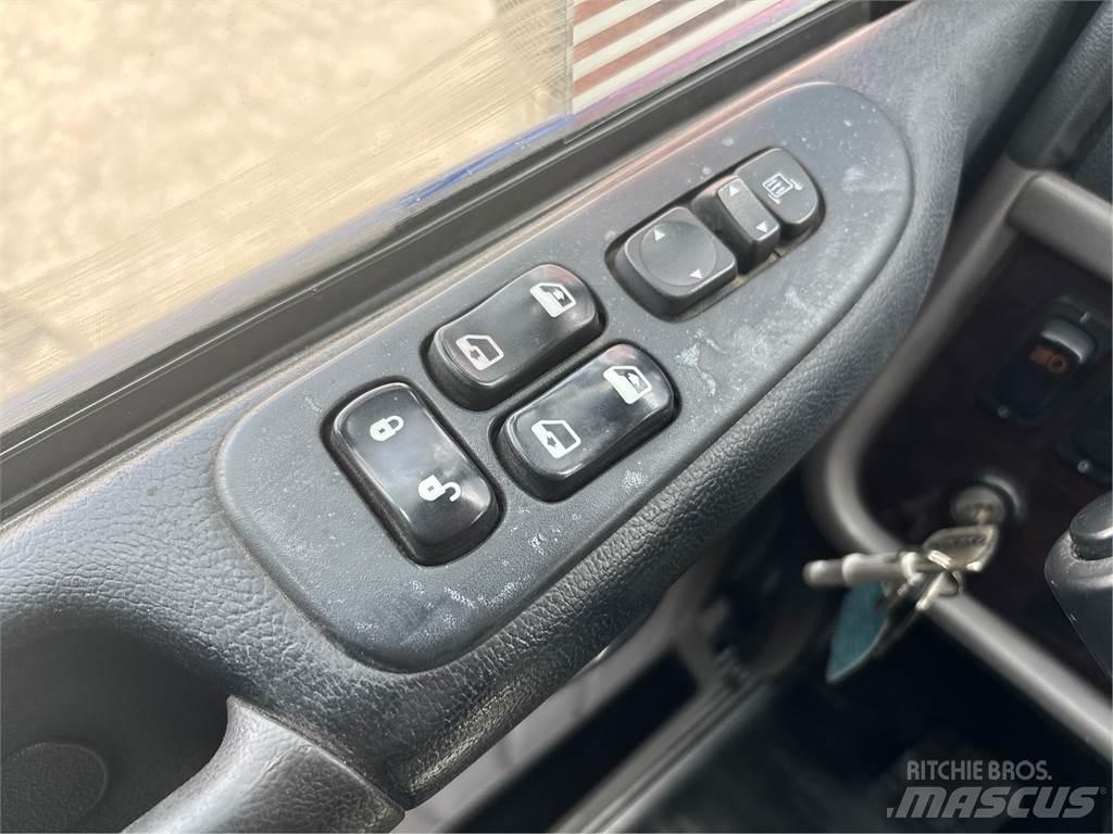 Peterbilt 389 Truck Tractor Units
