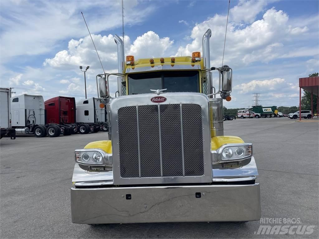 Peterbilt 389 Truck Tractor Units