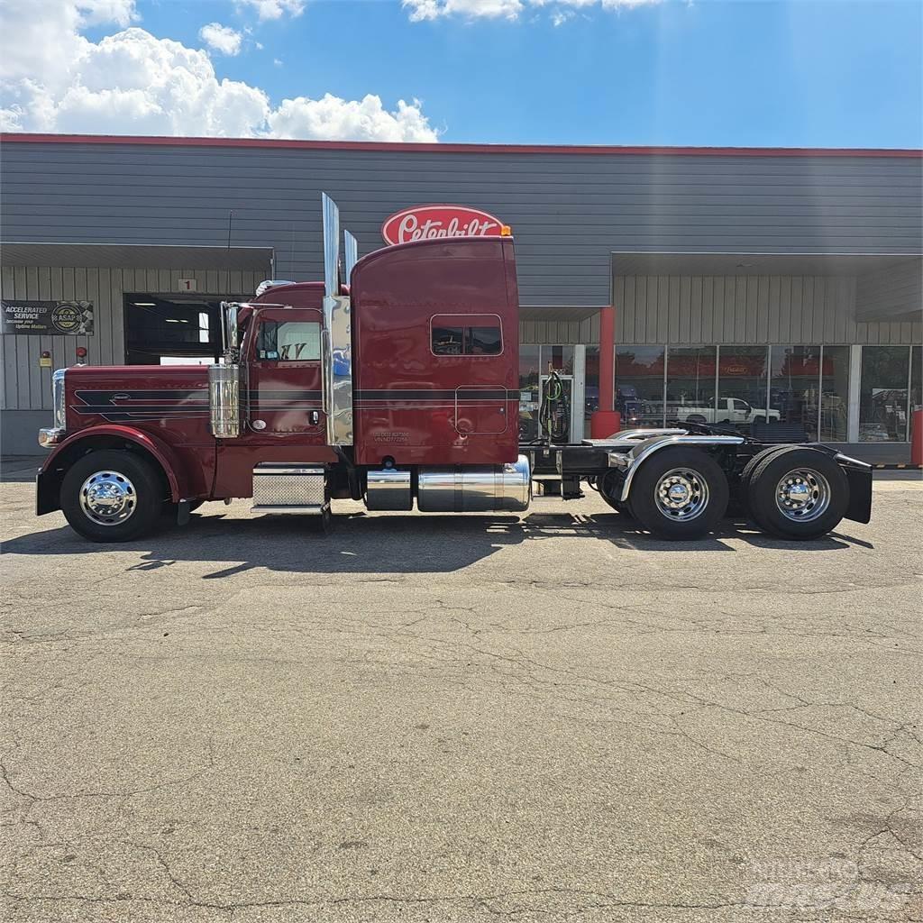 Peterbilt 389 Truck Tractor Units