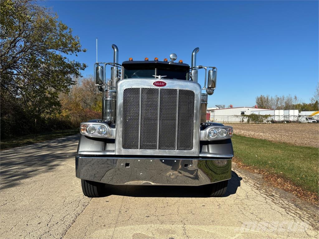 Peterbilt 389 Other trucks