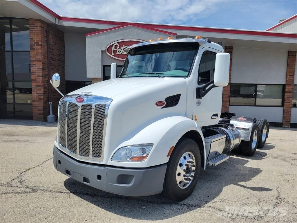 Peterbilt 579 Truck Tractor Units