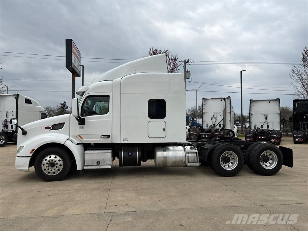 Peterbilt 579 Truck Tractor Units