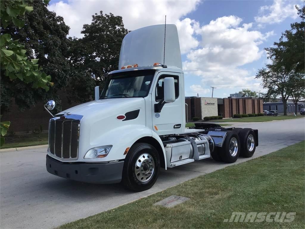 Peterbilt 579 Truck Tractor Units