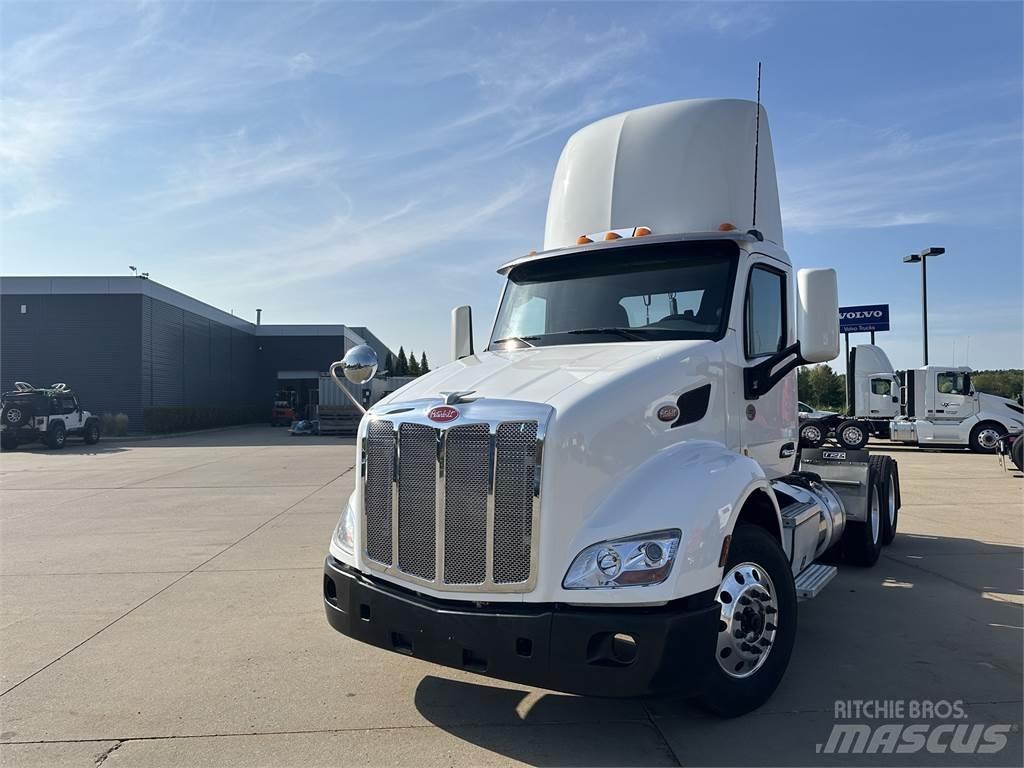 Peterbilt 579 Truck Tractor Units