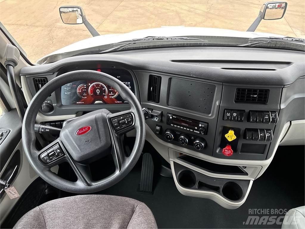 Peterbilt 579 Truck Tractor Units