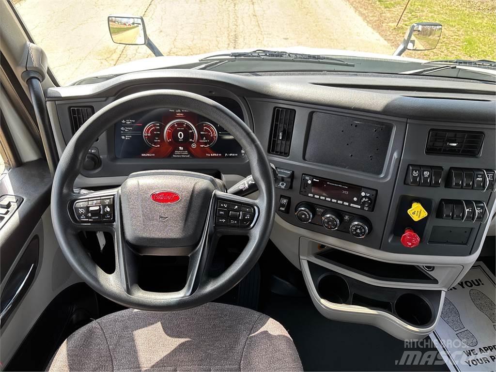 Peterbilt 579 Truck Tractor Units