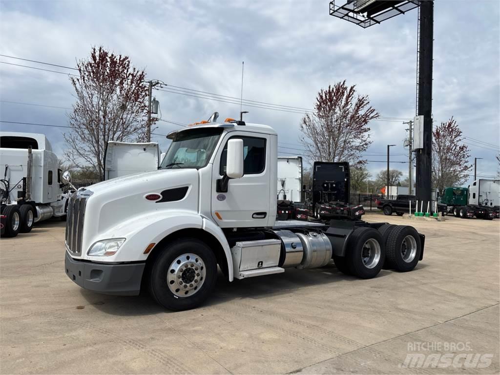 Peterbilt 579 Truck Tractor Units