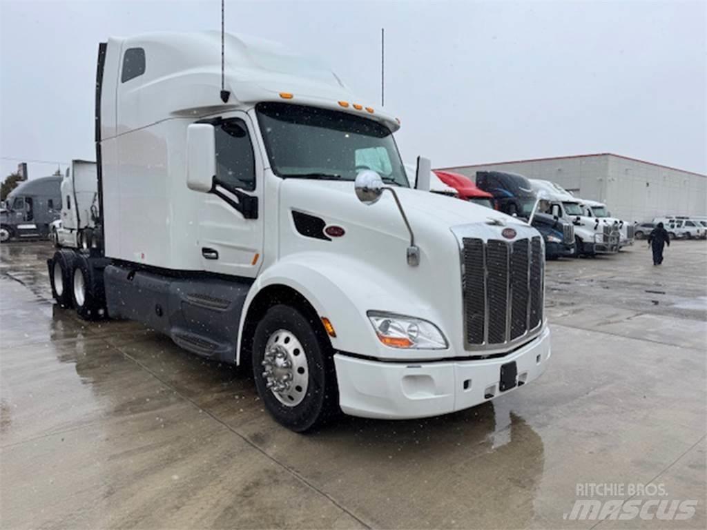Peterbilt 579 Truck Tractor Units