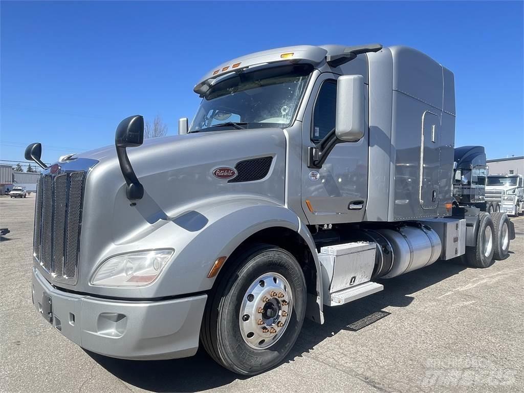 Peterbilt 579 Truck Tractor Units