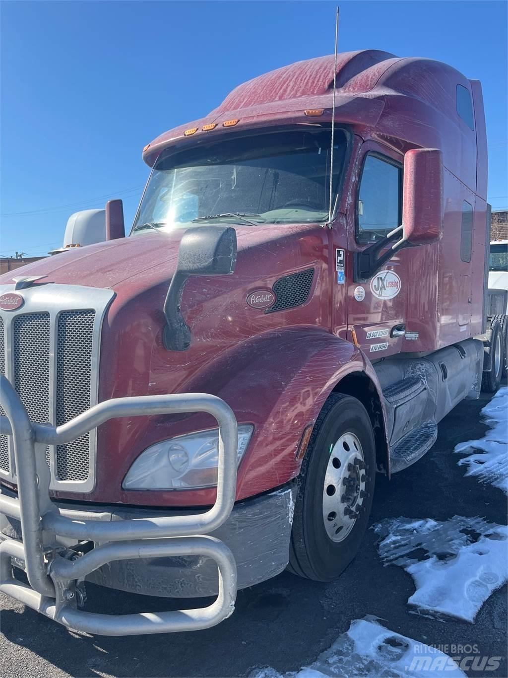 Peterbilt 579 Truck Tractor Units