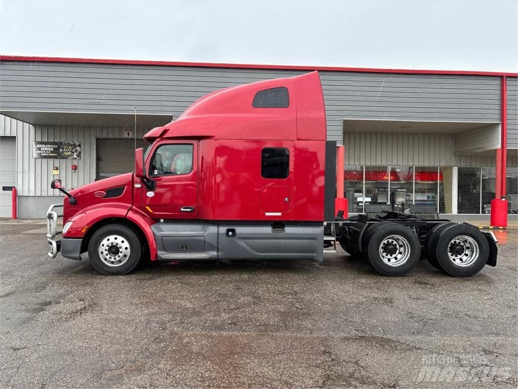 Peterbilt 579 Truck Tractor Units