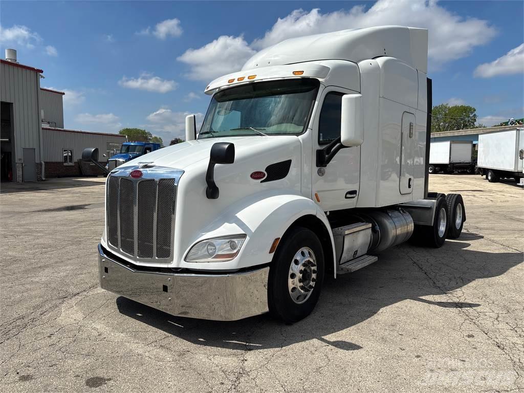 Peterbilt 579 Truck Tractor Units