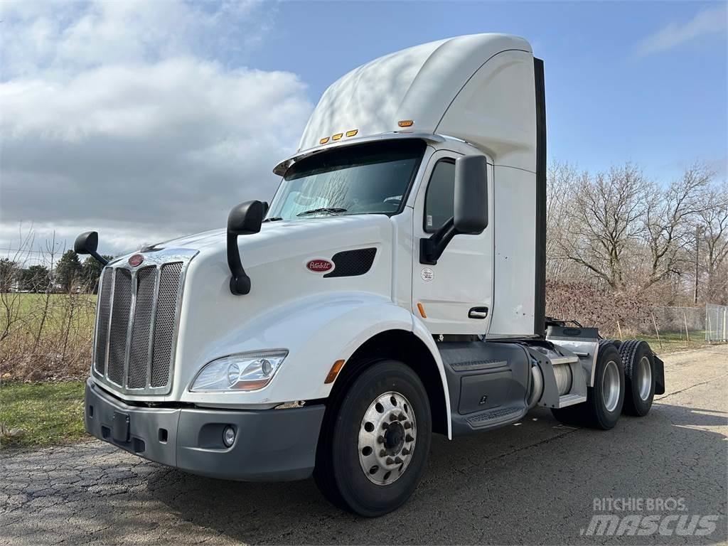 Peterbilt 579 Truck Tractor Units