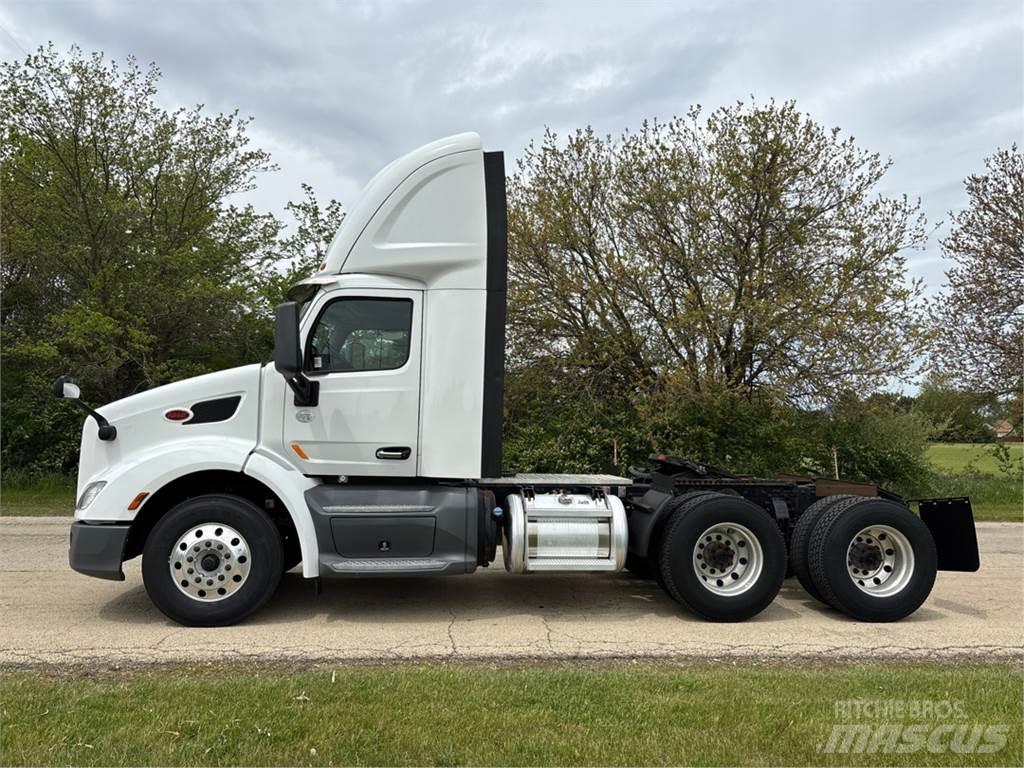 Peterbilt 579 Truck Tractor Units