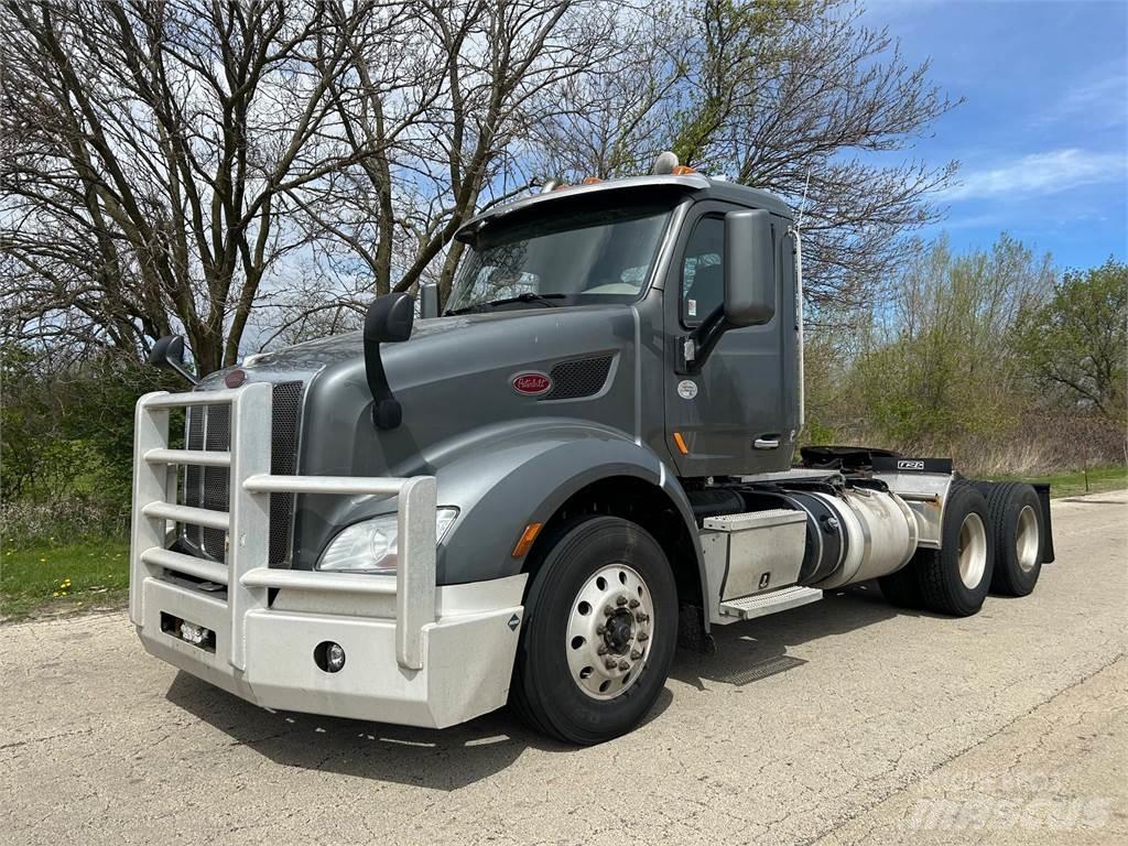 Peterbilt 579 Truck Tractor Units