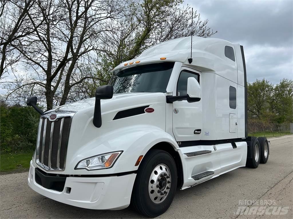 Peterbilt 579 Truck Tractor Units