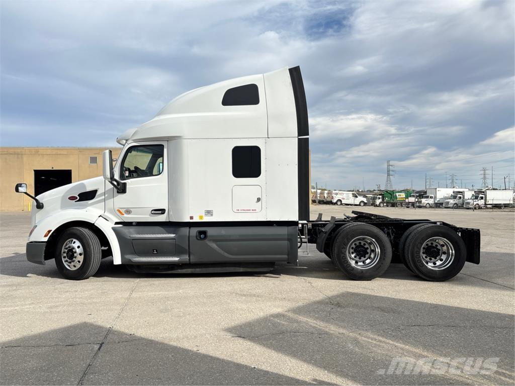 Peterbilt 579 Truck Tractor Units
