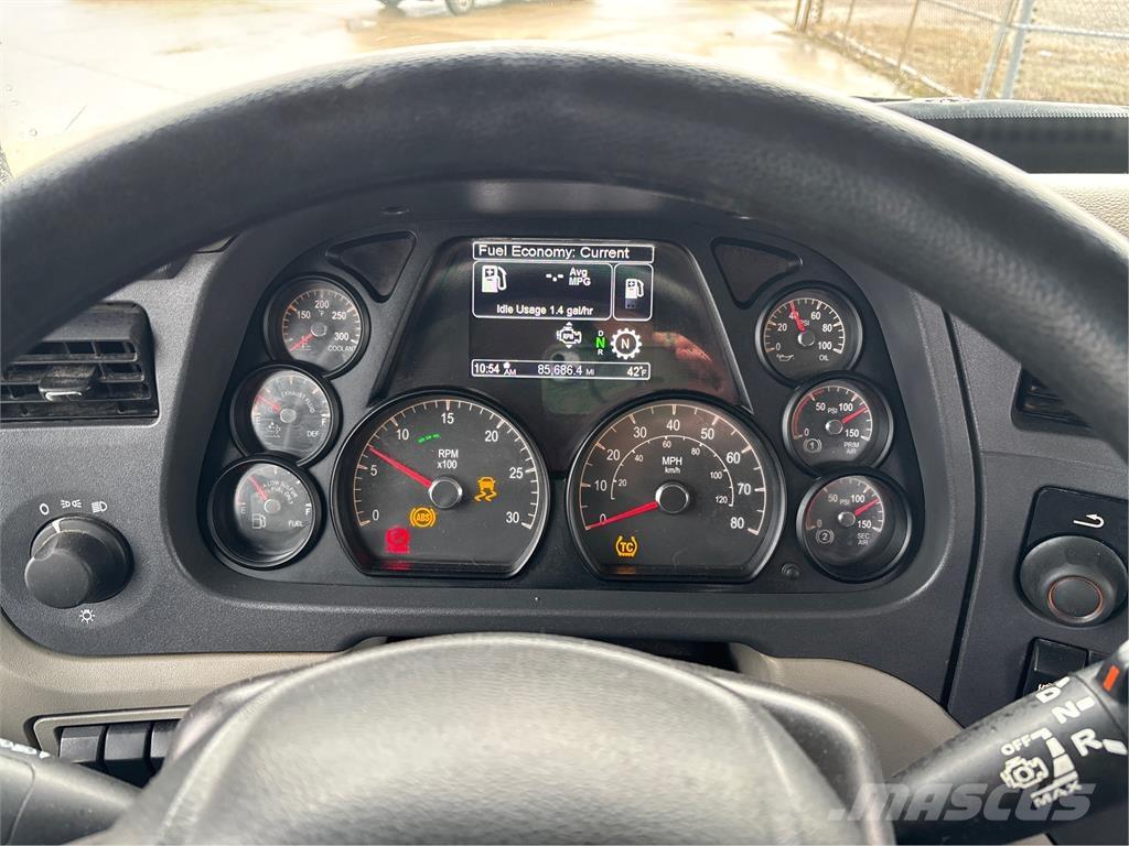 Peterbilt 579 Truck Tractor Units