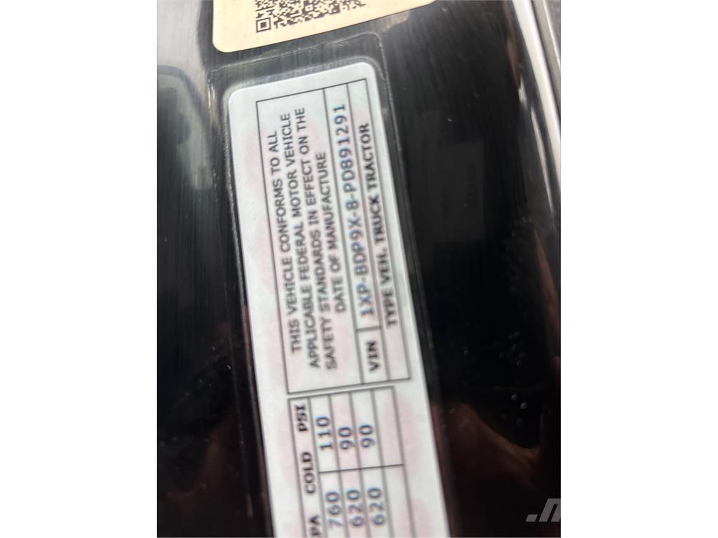 Peterbilt 579 Truck Tractor Units