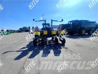 John Deere 1765NT Combination drills