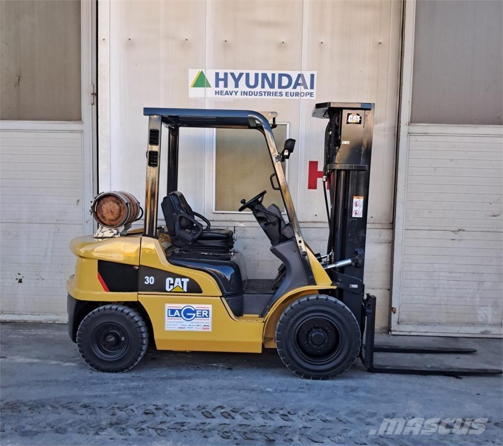 CAT GP30NT LPG trucks