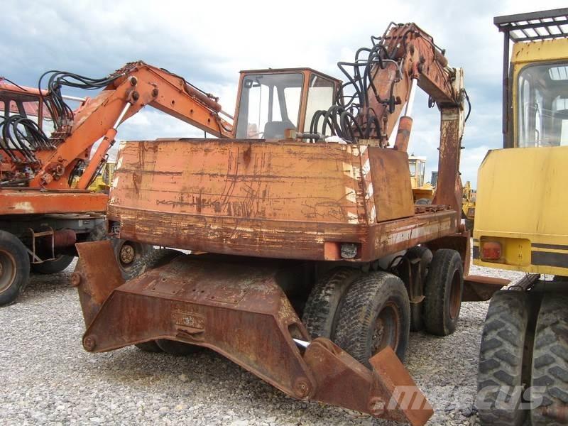O&K MH6 Wheeled excavators