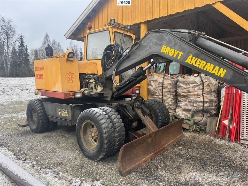 Åkerman H3M Crawler excavators